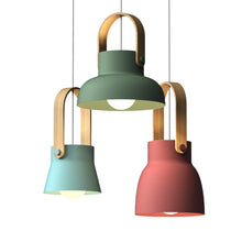 Charger l&#39;image dans la galerie, Suspension rétro industrielle créative en fer à une tête, ampoule E27, salon( #LustreBois  #LuminaireDesign  #DécoIntérieure  #LampeCréative  #SuspensionBois  #CreativeLamp  #ModernInteriorDesign  #WoodDecor  )